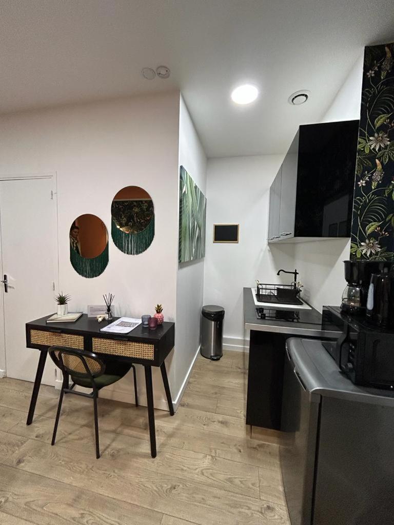 Stylish Modern Studio Apartment Paris Extérieur photo